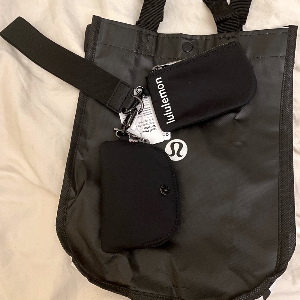 NWT Authentic Lululemon Dual Pouch Wristlet with tote bag comes with tote bag